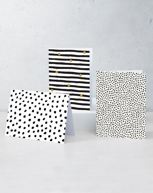 Boxed Assortment of 15 Cards: Black Set